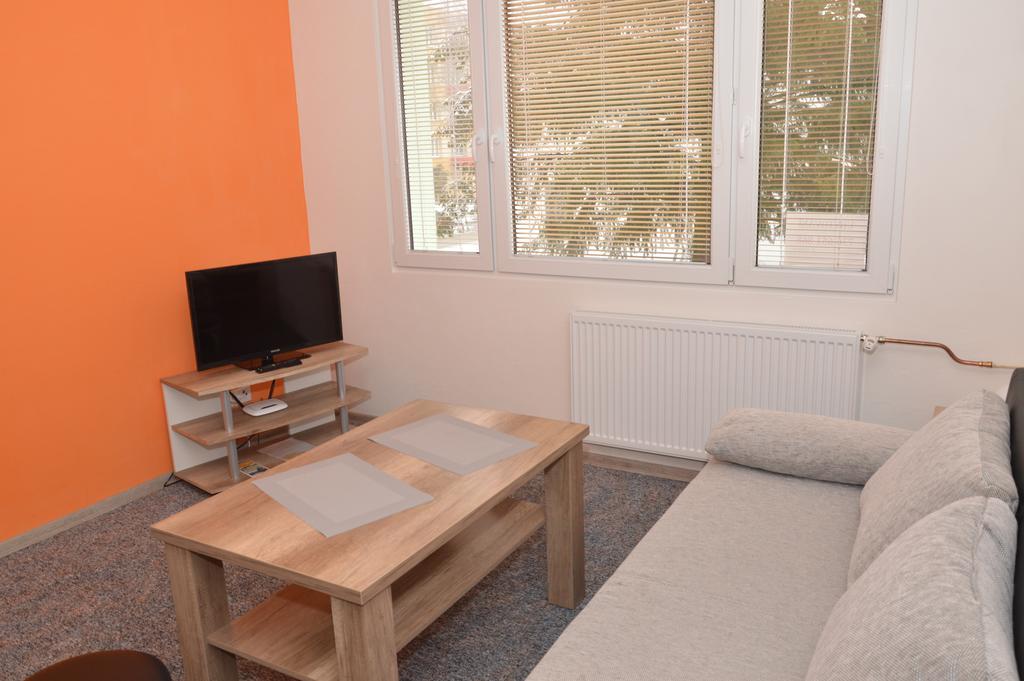 Ferienwohnung Garsonka Hlinik Třeboň Exterior foto